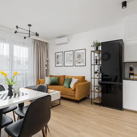 Warszawski Sen. Na 5 * Warsaw