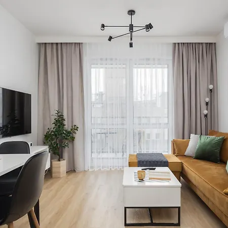 Warszawski Sen. Na 5 * Warsaw